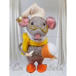 Ratón hecho a mano para decoración de puertas del ratoncito Pérez.