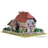 Casa rural en miniatura de ladrillo de barro, miniatura